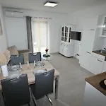 Apartment Milankovic Vrsar