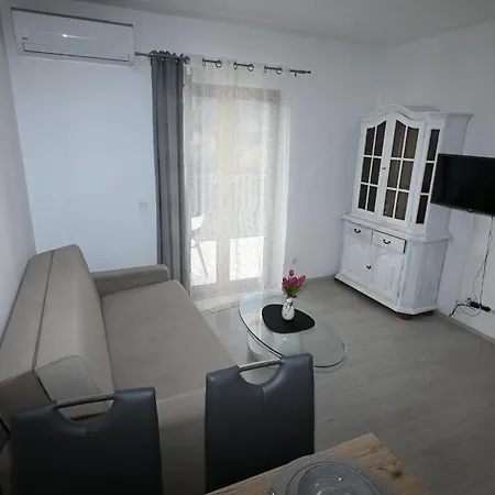 Apartment Milankovic *
