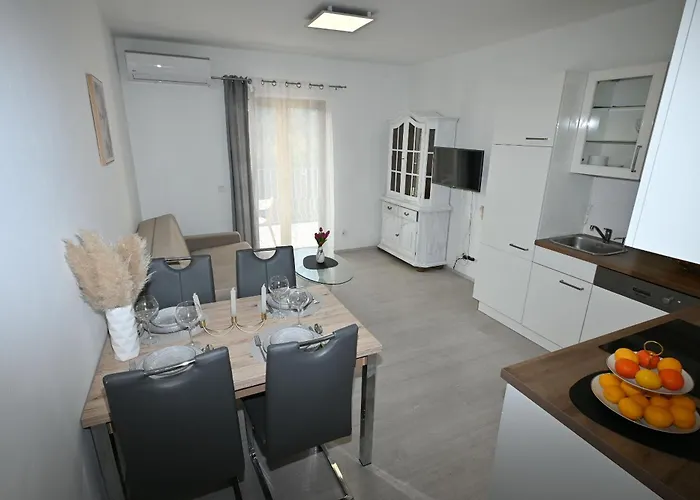 公寓 Milankovic 弗尔萨尔